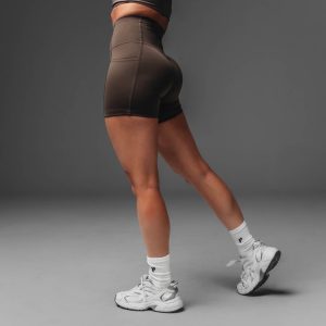 Adapt Invisible Scrunch Short - 4